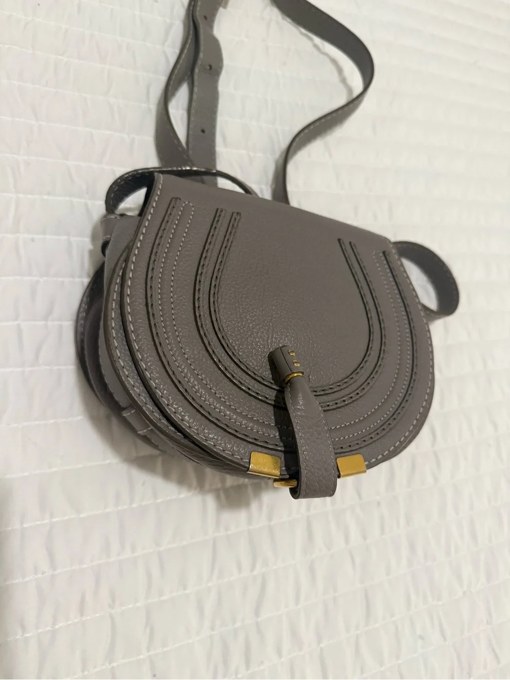 Chloe Grey Pebbled Leather Saddle Crossbody with Gold Hardware